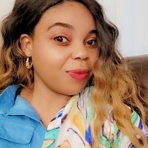 Meet your Posher, Sola